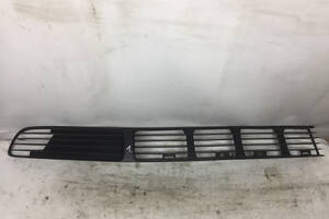 Решетка бампера левая VW PASSAT B5 (96-00 г.) 3B0853677A