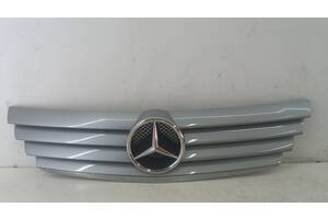Решетка Mercedes CL203 coupe 2000-2007 гг A2038800383