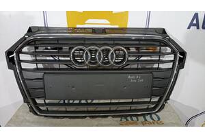 Решетка радиатора Audi A1 2014-2019
