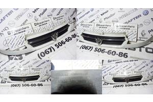 Решетка радиатора белая Vauxhall Vivaro Opel (2001-2006) 8200044885 91166761 525719854