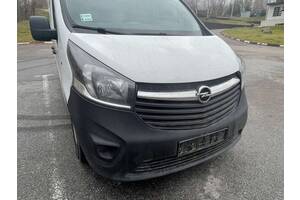 Решетка радиатора для Опель Виваро 3 Opel Vivaro 2014-2021 г. в.