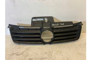 Решетка радиатора для Volkswagen Polo 4 9N 2002-2009