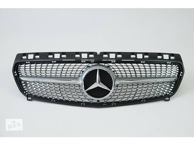 Решетка радиатора на Mercedes A-Class W176 2012-2015 год Diamond ( Серая с хром вставкой )