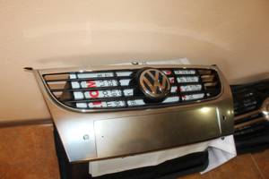 решітка радіатора для Volkswagen Touran 2006-2010 1T0853651D