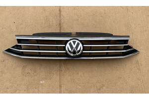 Решітка радіатора VW Passat B8 R-line решітка радіатора пасат б8 3G0853653K 3G0853651AK