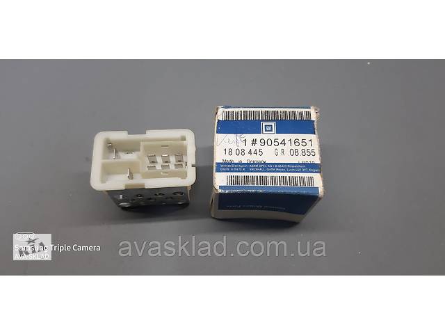 Резистор вентилятора оригинал GM 90541651