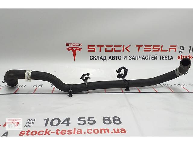 3 Шланг охлаждения насос-расширительный бачок Tesla model S REST 1066686-00-B