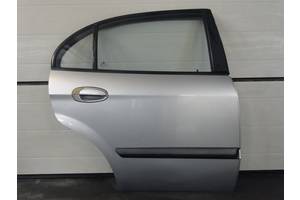 Скло стекло дверей заднє праве Chevrolet Evanda 2006-2012р. 96326944
