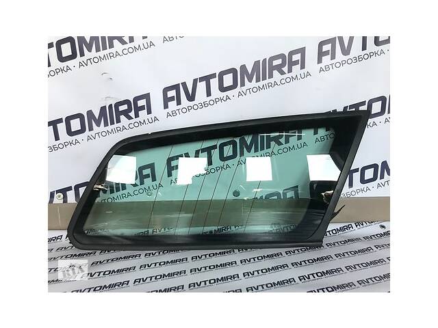 Стекло кузова боковое правое Volvo V50 8650443