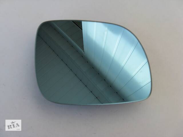 Скло правого дзеркала VAG 4A1857536AA для Audi