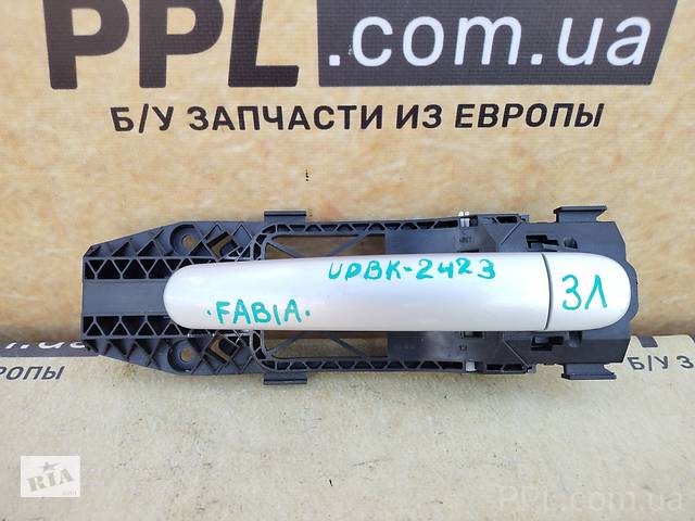 Skoda Fabia II 2007-2014 Ручка двери задняя левая 5n0839885h