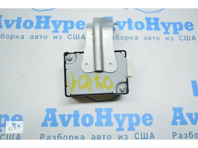 SMART DOOR CONTROL MODULE Lexus LS460 07-12 89740-50060 (01) 89740-50061