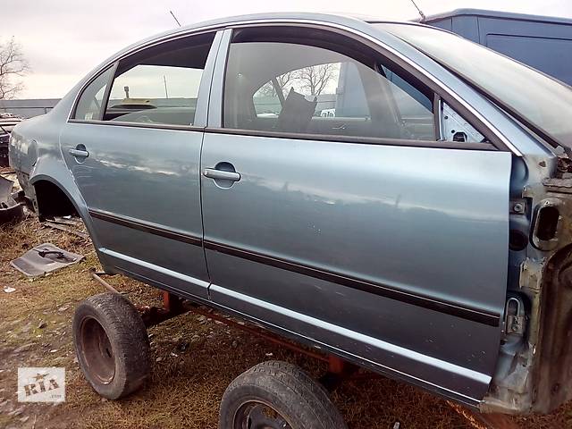 Стекло двери перед правое для седана Skoda SuperB 2007