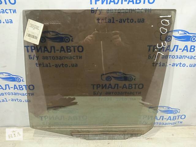 Стекло двери заднее левое Toyota Land Cruiser 100 1998 (б/у)