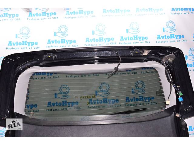 Стекло заднее (двери багажника) Dodge Journey 11- (03) 5178053AE