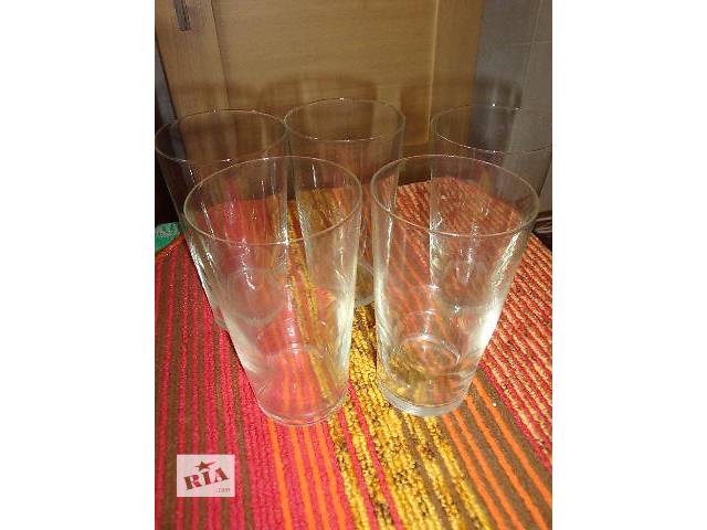 Скляні стакани