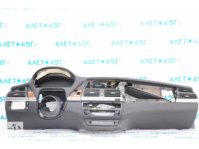 Торпедо передняя панель с AIRBAG BMW X5 E70 07-13 черная