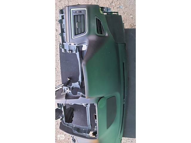 Торпедо с подушкой для Subaru Legacy Outback BN/B15 15-19