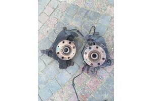 Цапфа ступица передняя 93188959 Opel Corsa D 93188960