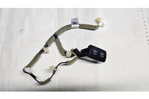 USB порт с проводкой задних сидений Subaru Legacy B16 19- BW 86257AN320