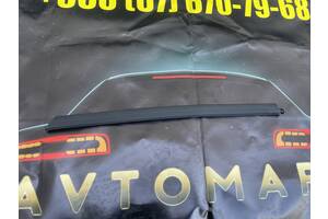 Ущільнювач дверей 51357277048 BMW i3 13-22 Уплотнитель стекла двери правой задней 