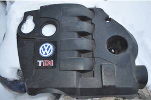Volkswagen Passat B5 крышка двигателя дефект 01342772a-d ЧИТАТЬ ОПСИАНИЕ