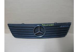 Б/у решетка радиатора со значком Mercedes Sprinter 2000-2003