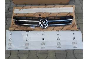 Решітка радіатора Volkswagen Touareg