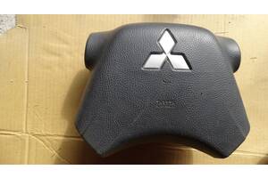 Подержанная подушка безопасности Mitsubishi Grandis 2003, 2008 В руль