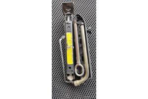 применяемый домкраты