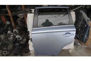 Вживаний двері задні для Mitsubishi Outlander 2013, 2015 Дверка ціна за голу продаєця під покраску див фото.PHEV