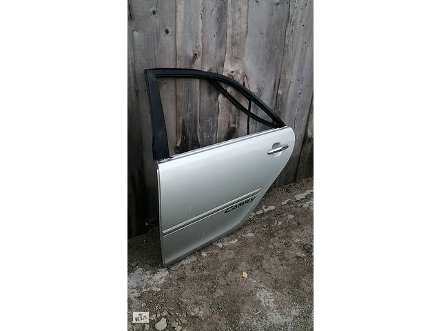 Подержанная дверь задняя для Toyota Camry 2001-2006 67004AA040