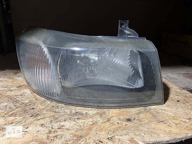 Фара для Ford Transit 2000-2006: Фари в Тернополі на ZAPCHASTI.RIA