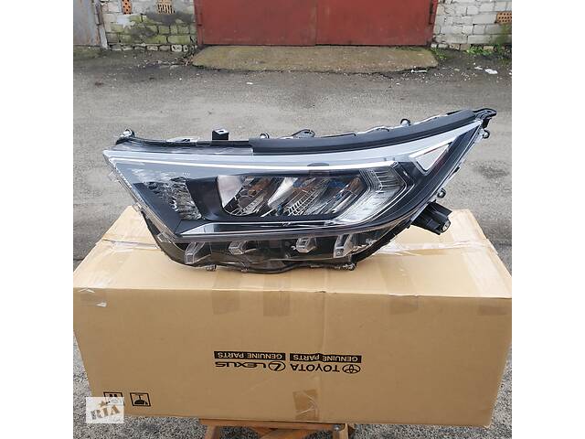 Вживаний фара для Toyota Rav 4 2019-2022рр, 8114542842 - Фото 1