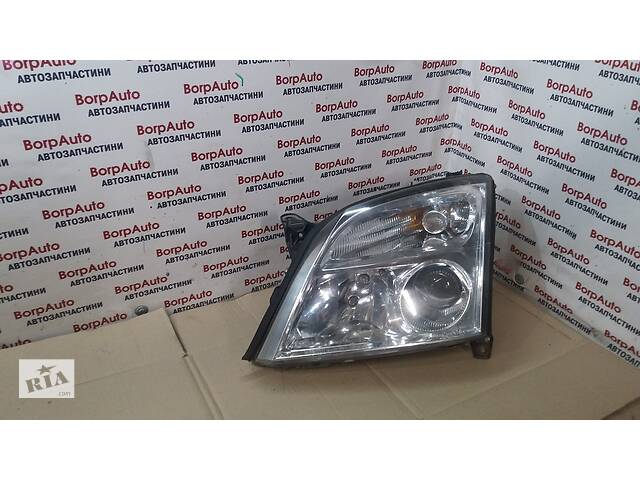 Подержанная фара левая для Opel Vectra C 2004-2006. Подержанная фара левая для Opel Vectra C 2004-2006.