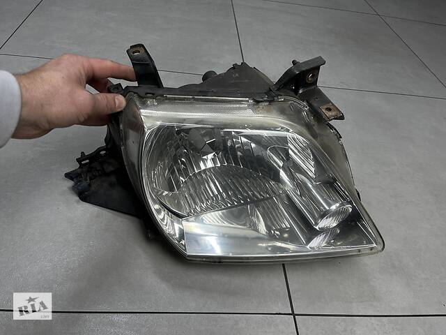 Вживаний фари для Mazda MPV 1999-2003 - Фото 4
