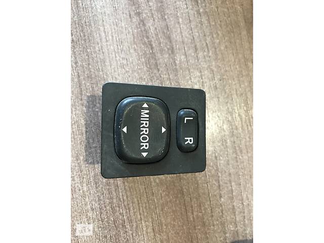 Подержанная кнопка сборки зеркал для Toyota Rav 4 2001-2005 - Фото 1