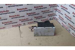 Компрессор центрального замку для Audi A4 B5 1995-2001 8l0862257e