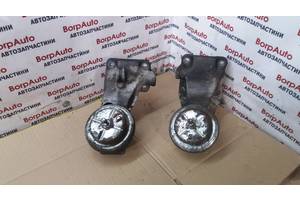 Вживаний кронштейн опори двигуна для Opel Omega B 2.5 v6 1994-2001 90496674 90496673