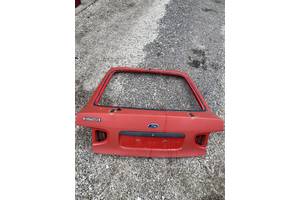 Вживаний кришка багажника для Ford Escort МК7 купе 1996-1998 (24)