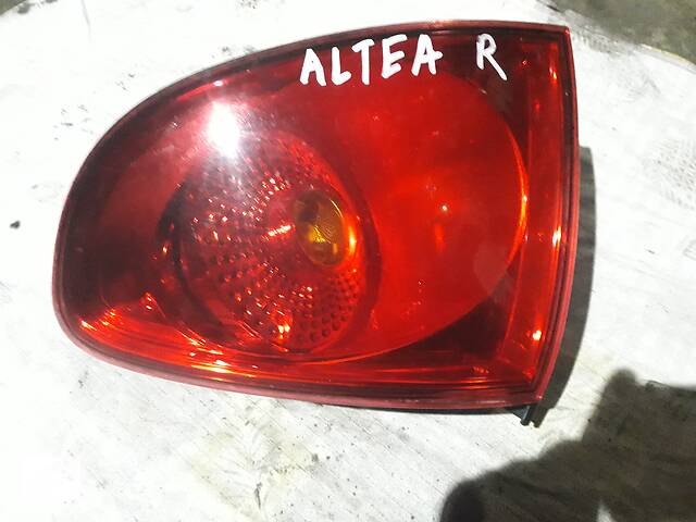 Применяемый фонарь задний для Seat Altea 2005