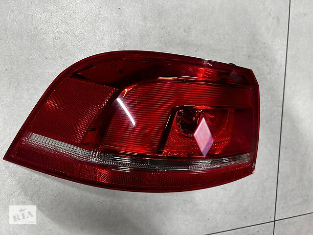 Подержанный фонарь задний для Volkswagen Passat B7 Универсал 2010-2014 - Фото 5