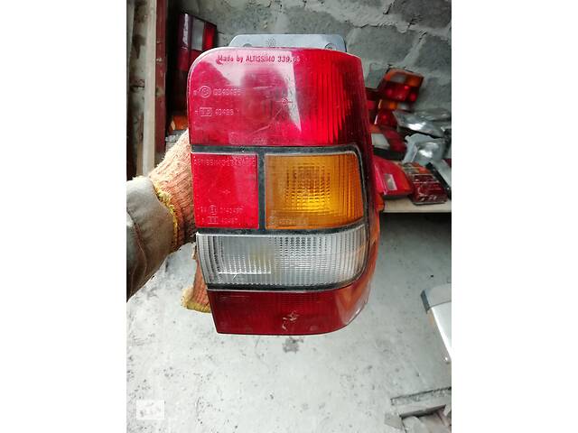 Вживаний ліхтар задній правий для Fiat Regata 1989. (Комбі).