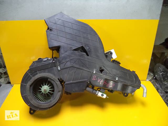 Вживаний моторчик пічки для Mercedes Vito (W639) (2003-2014) (A6398304460KZ) (BEHR 60945)