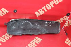 Панель приладів для Opel Vectra B 1.6/1.8 i 1995-2002p ( 90504241BC, 90 504 241 BC )