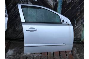 Вживаний скло дверей переднє праве для Opel Astra H