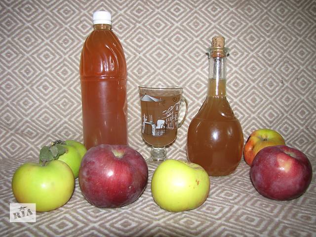 Органический яблочный уксус на меду выдержанный