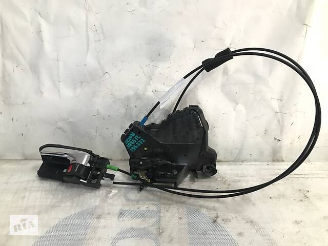 Замок двери SCION TC 04-10 69040-33221