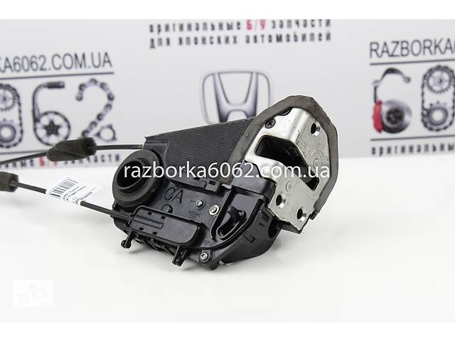 Замок двери задний правый электр Toyota Yaris USA 2006-2009 седан 6933052210 (30513)