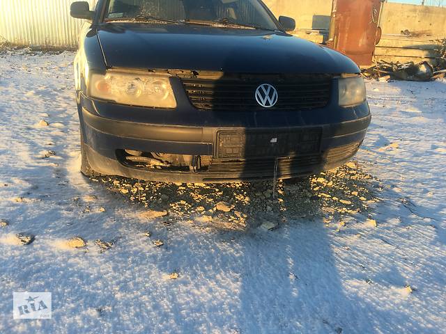 Б/у бампер передний для Volkswagen Passat B5 1998-2001